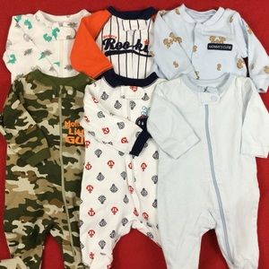 6 pc Newborn baby boy sleepers!